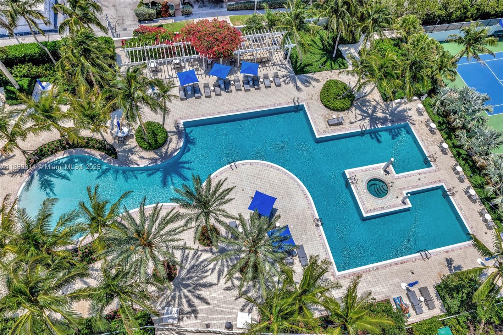 PLAZA AT OCEANSIDE (THE) - Residential
