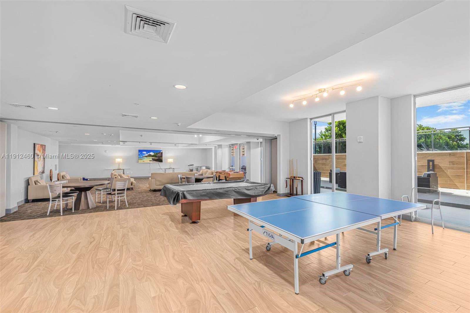 THE LEXI CONDO - Residential Lease