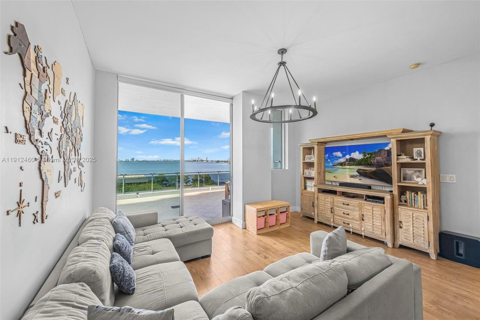 THE LEXI CONDO - Residential Lease