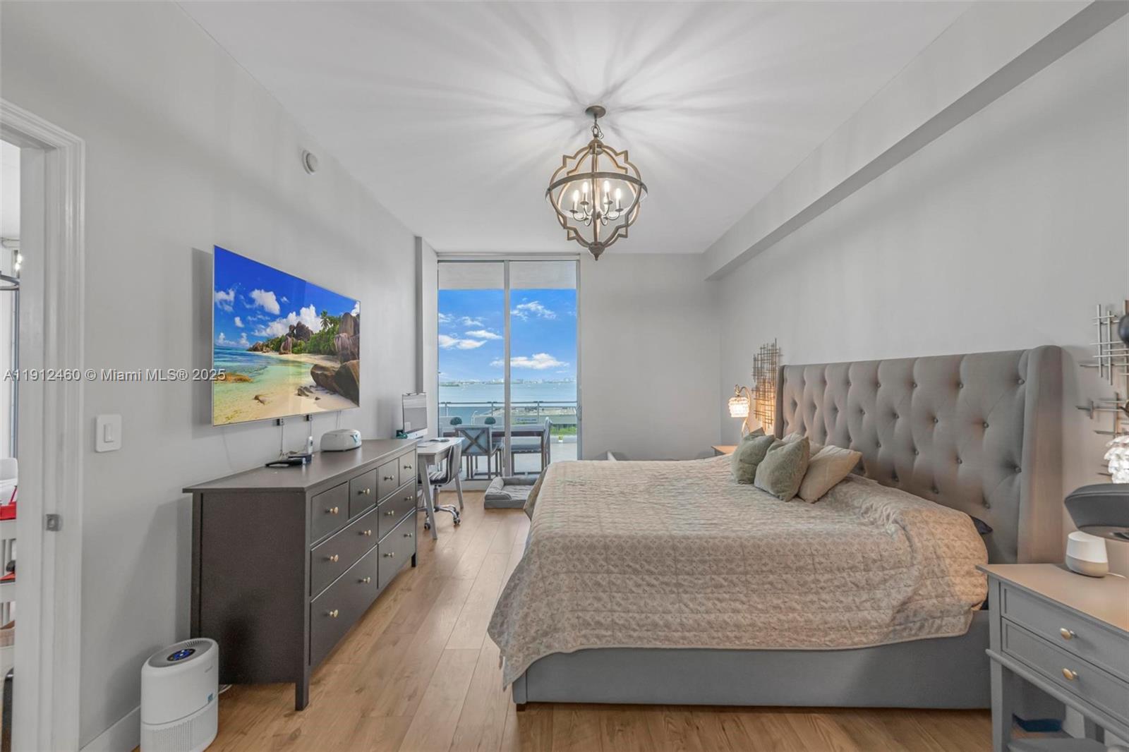 THE LEXI CONDO - Residential Lease