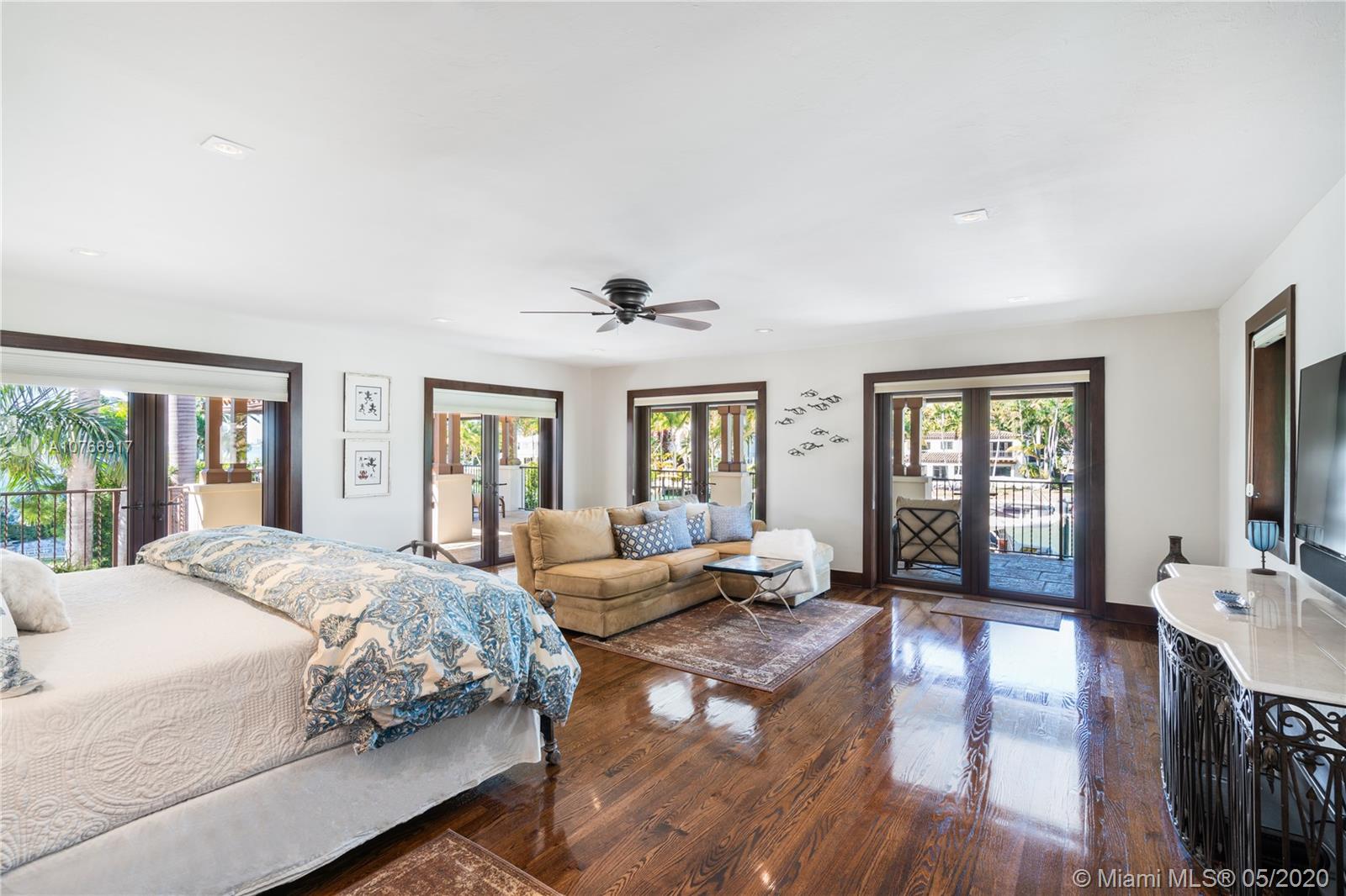 SUNSET ISLANDS-ISLAND NO - Residential