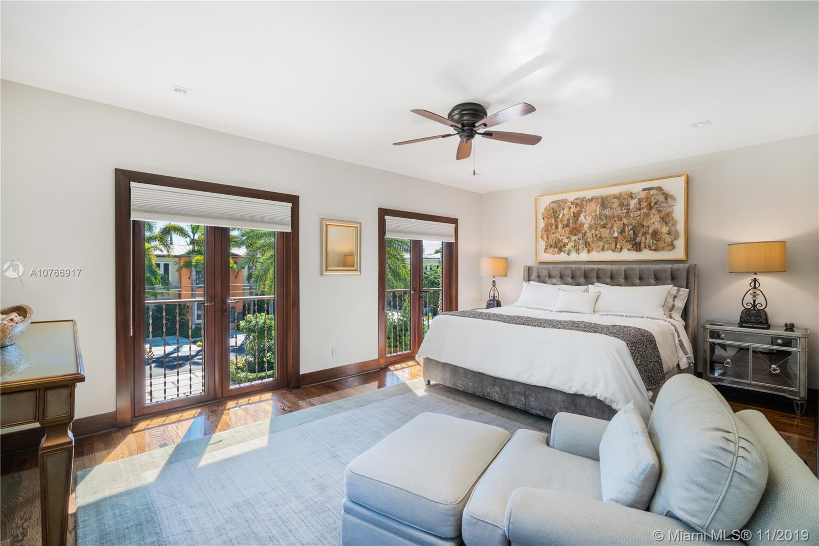 SUNSET ISLANDS-ISLAND NO - Residential