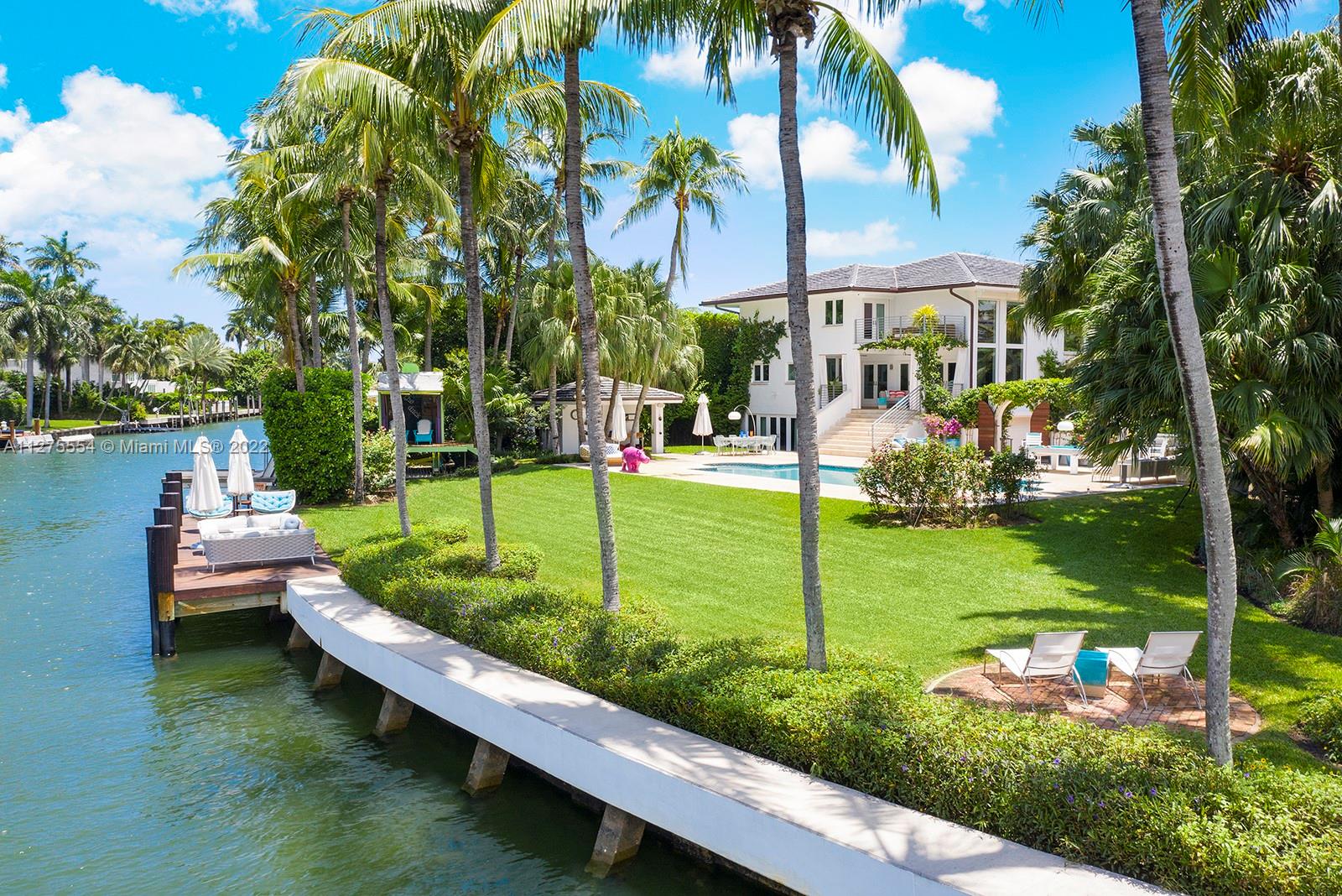 SUNSET ISLANDS-ISLAND NO - Residential