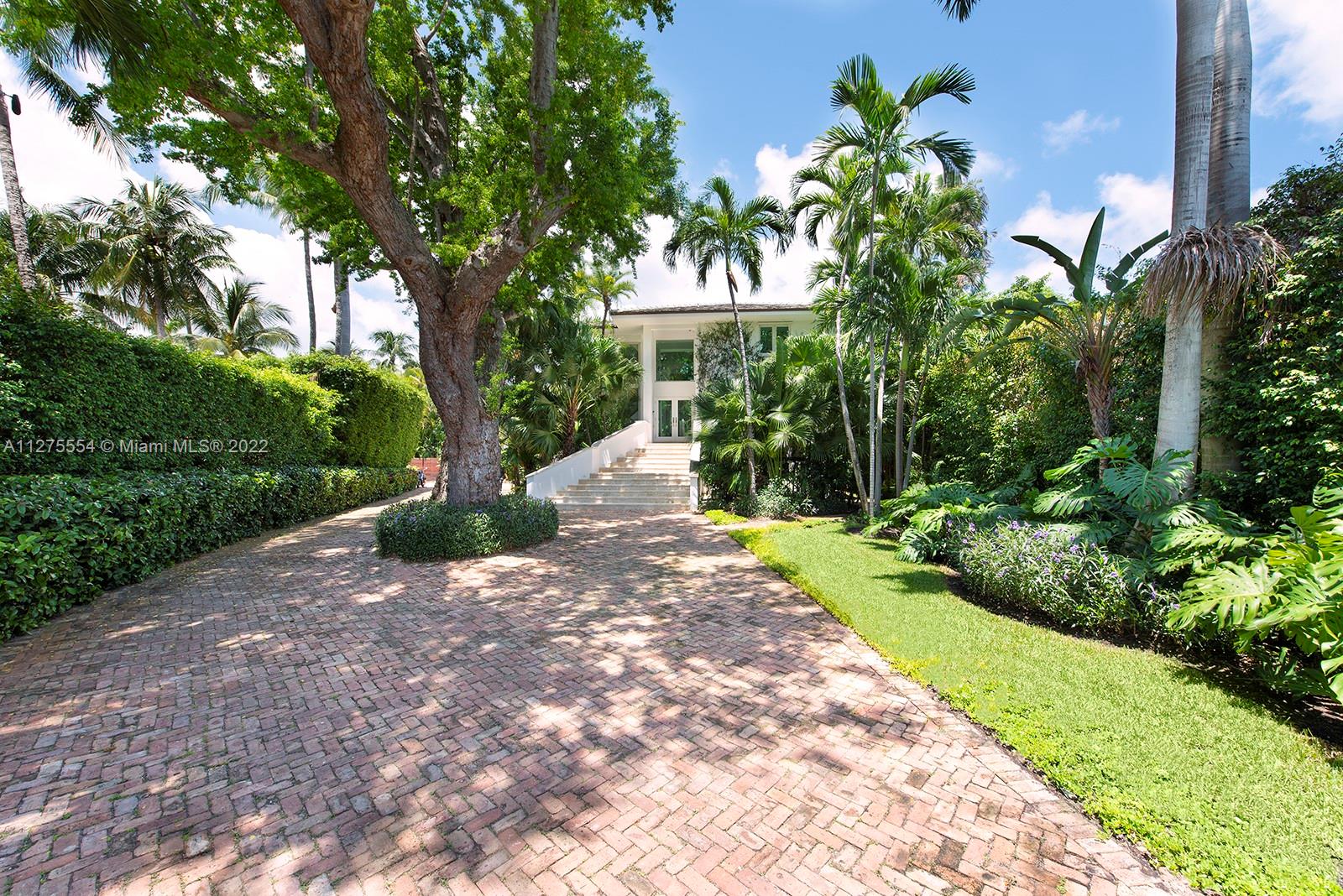 SUNSET ISLANDS-ISLAND NO - Residential