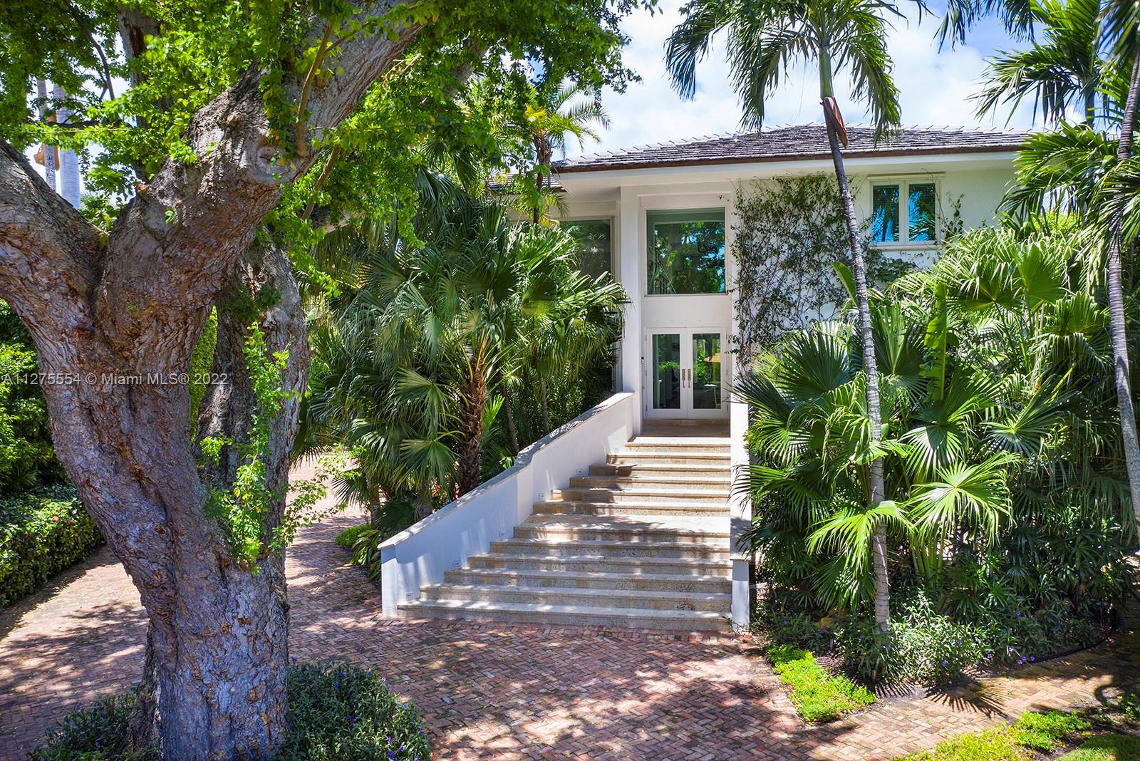 SUNSET ISLANDS-ISLAND NO - Residential