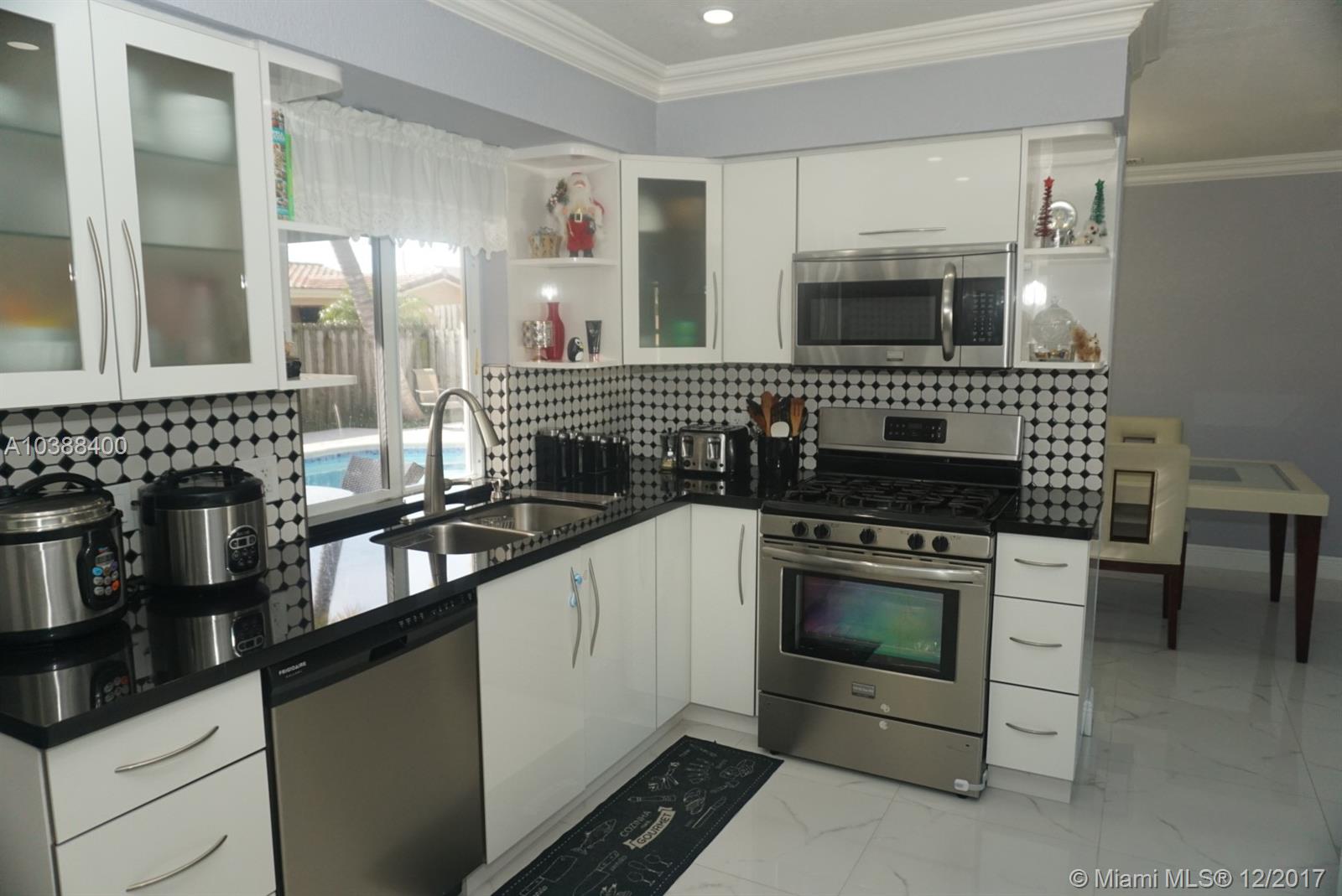 SUNRISE GOLF VILLAGE SEC - Residential