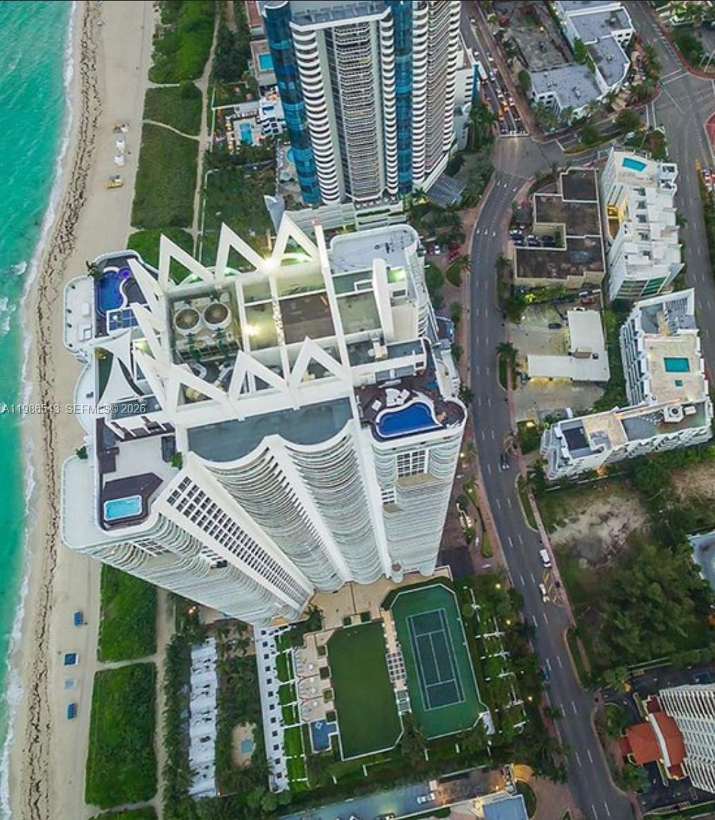 AKOYA CONDO - Residential