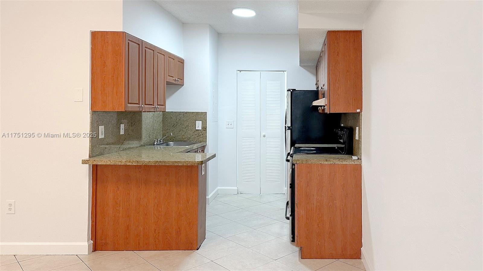 SERENITY PALMS CONDO - Residential