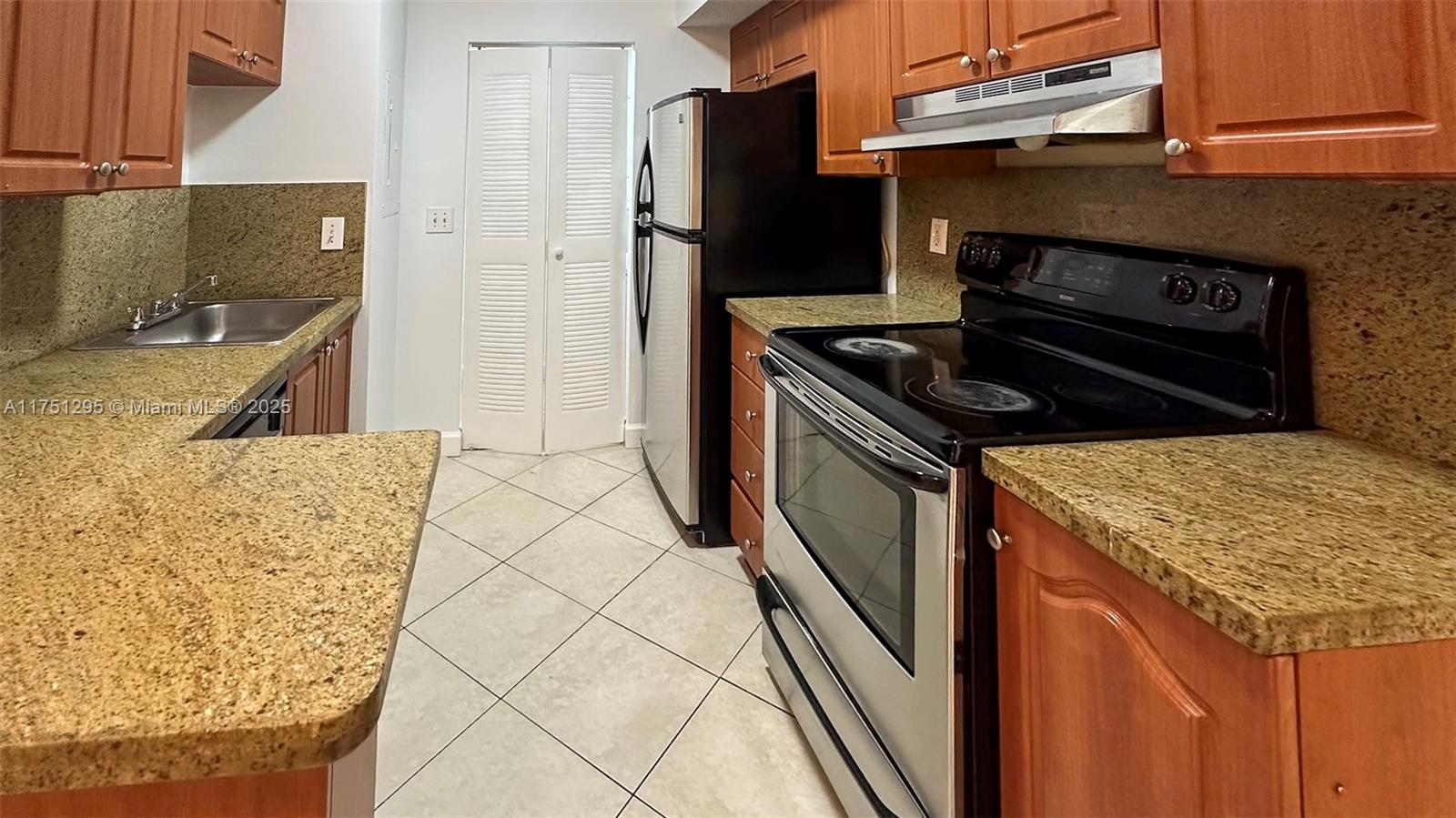 SERENITY PALMS CONDO - Residential