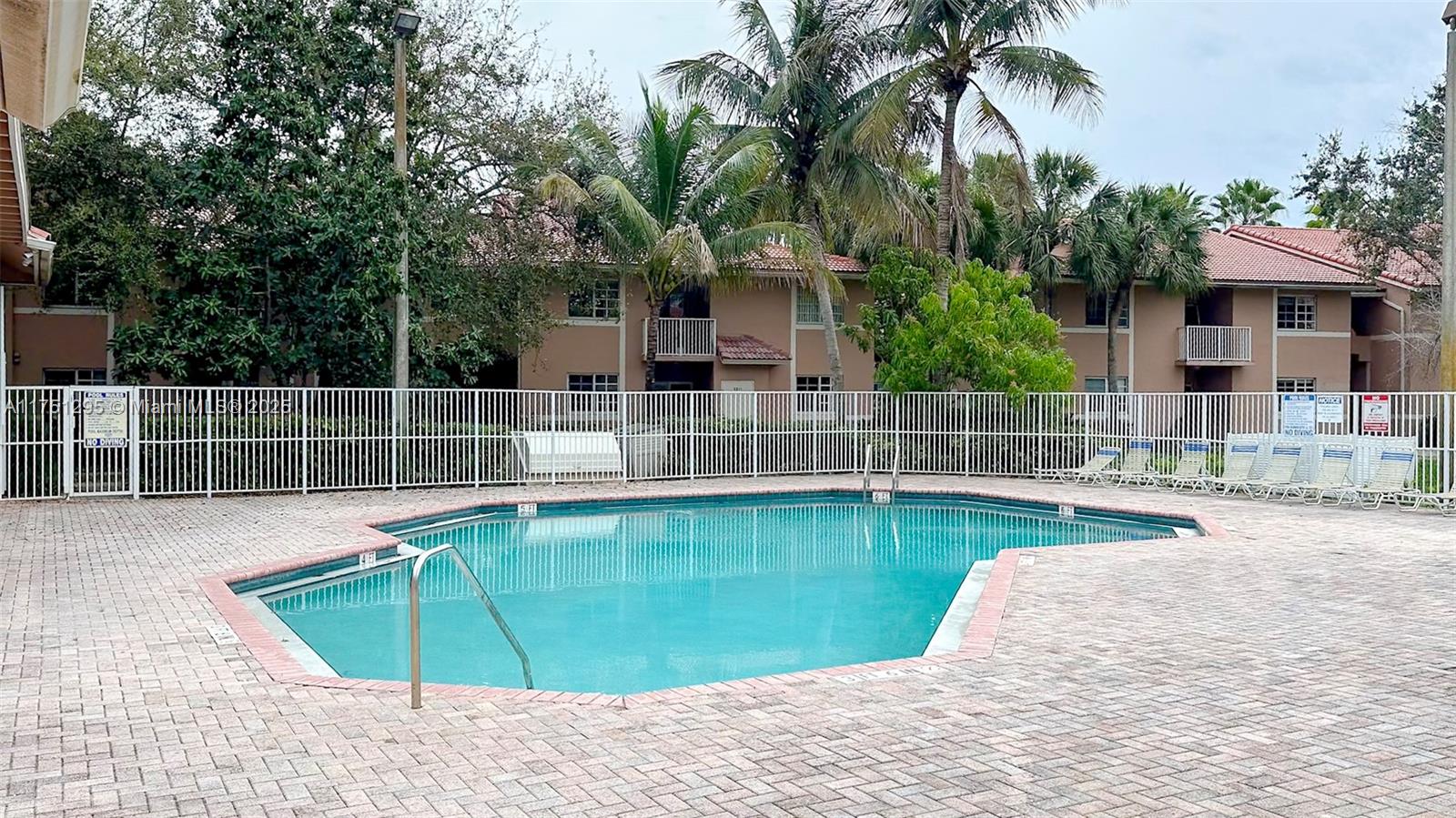 SERENITY PALMS CONDO - Residential