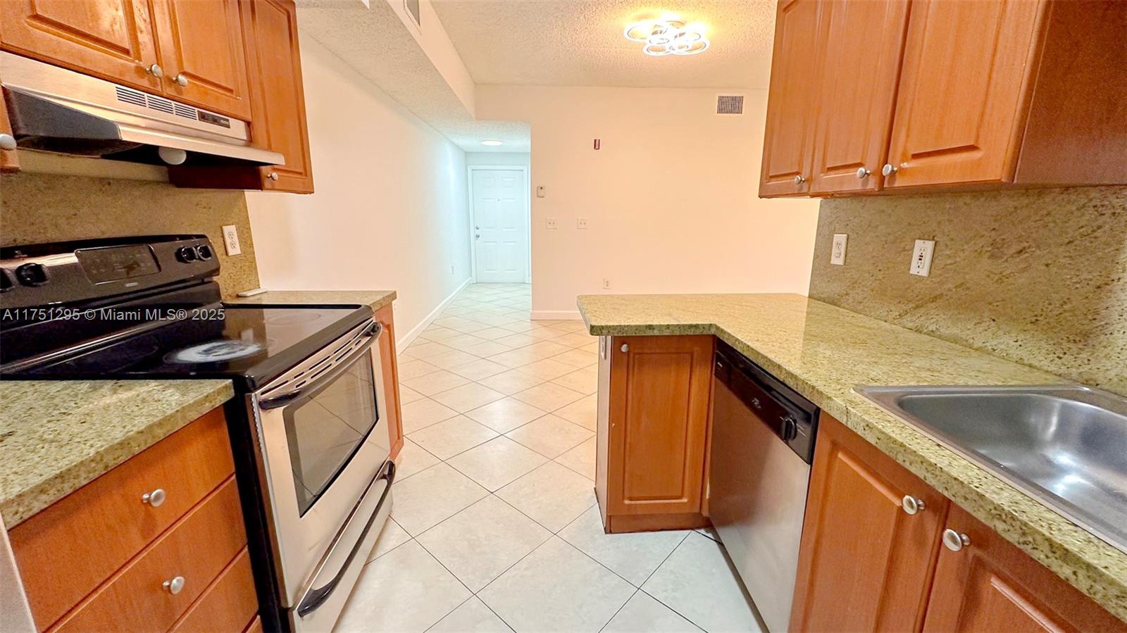 SERENITY PALMS CONDO - Residential