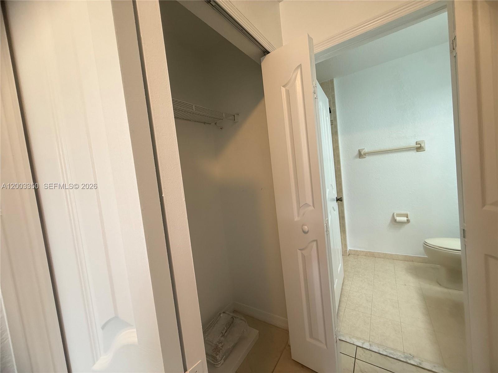 IBIS VILLAS AT DORAL COND - Residential Lease