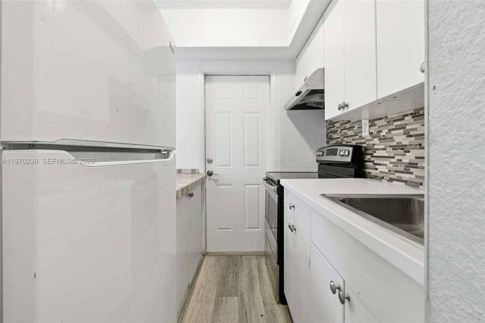 BEVERLY HEIGHTS - Residential Income