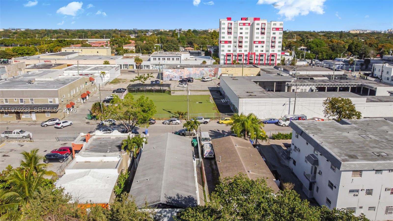 BEVERLY HEIGHTS - Residential Income