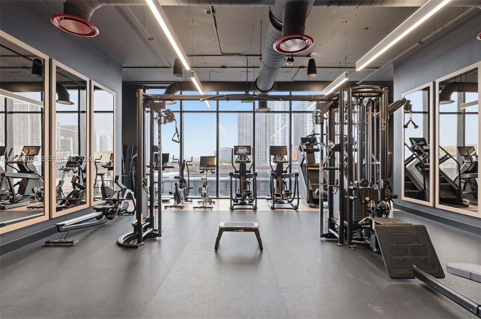 ELEVEN HOTEL & RESIDENCES - Residential