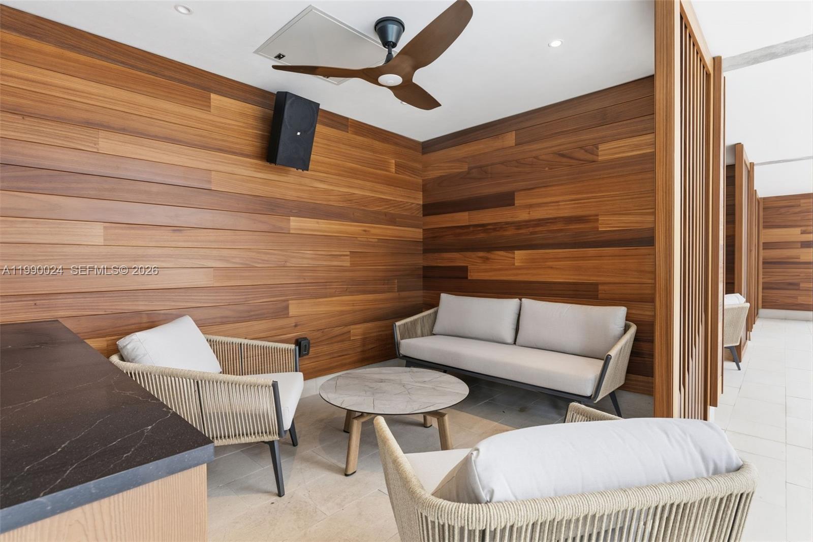 ELEVEN HOTEL & RESIDENCES - Residential