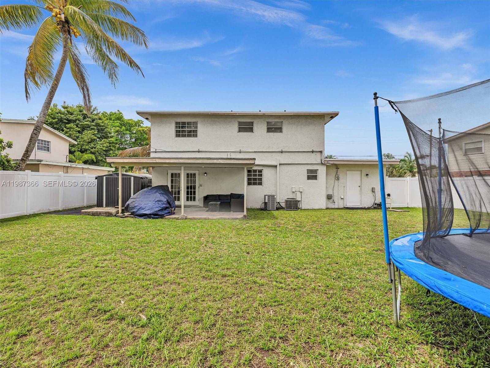 FALCON SUB NO ONE - Residential