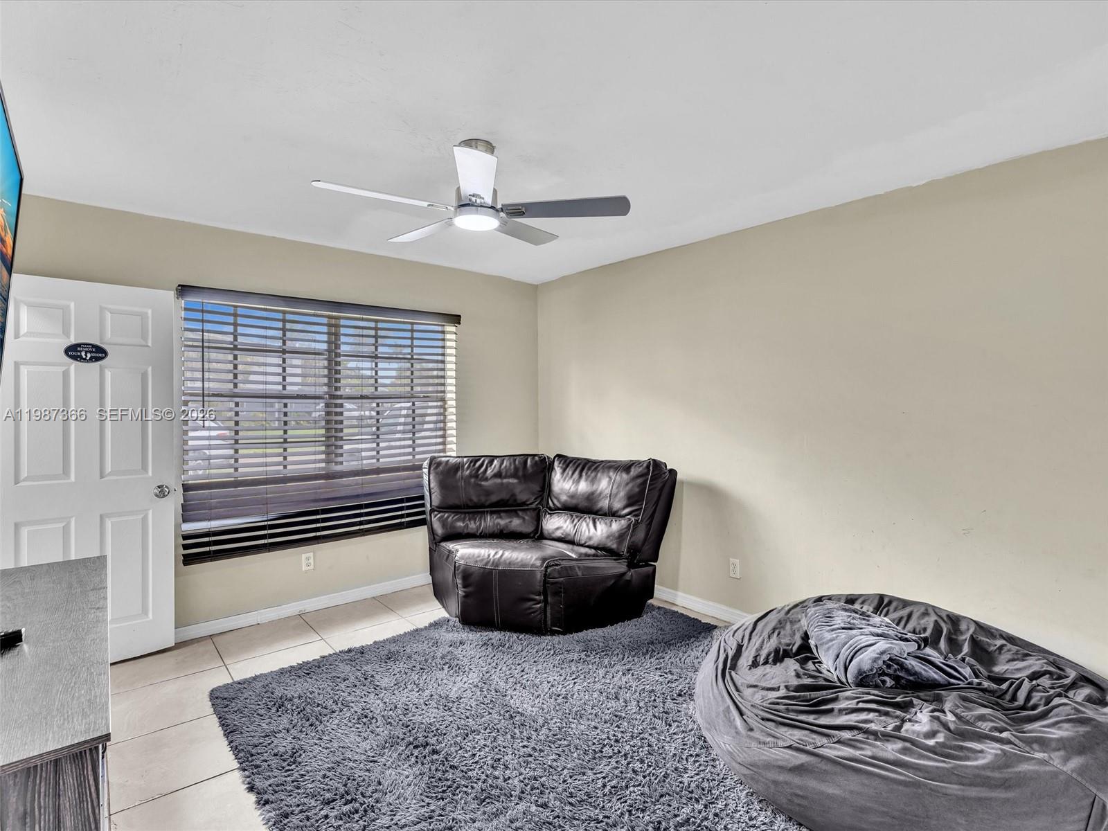 FALCON SUB NO ONE - Residential