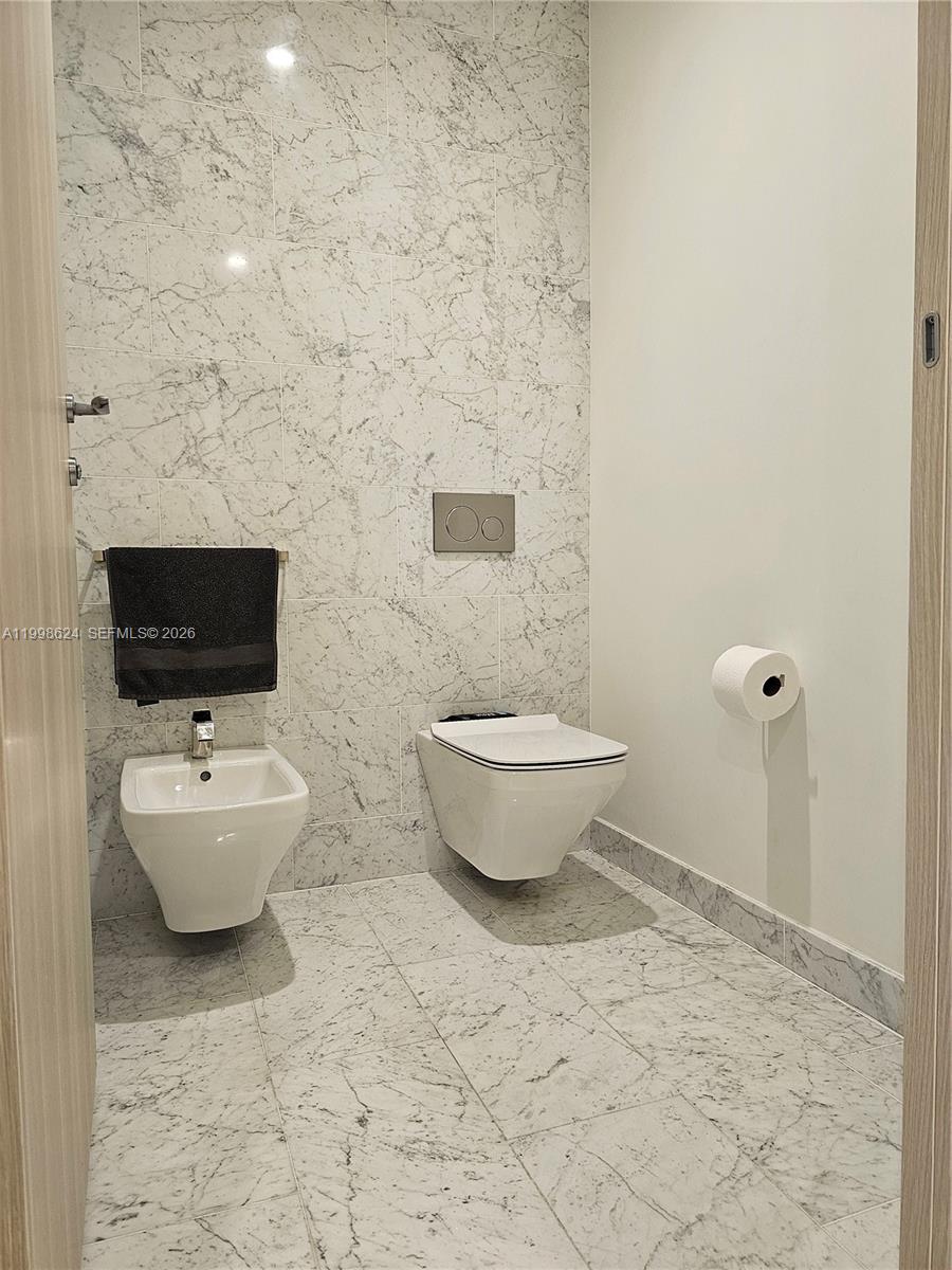 BRICKELL FLATIRON CONDO - Residential Lease