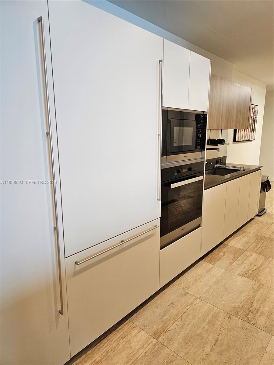 BRICKELL FLATIRON CONDO - Residential Lease