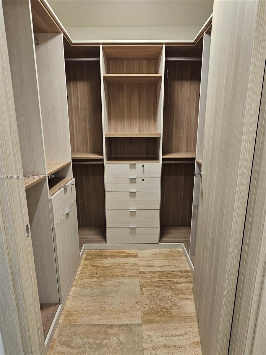 BRICKELL FLATIRON CONDO - Residential Lease