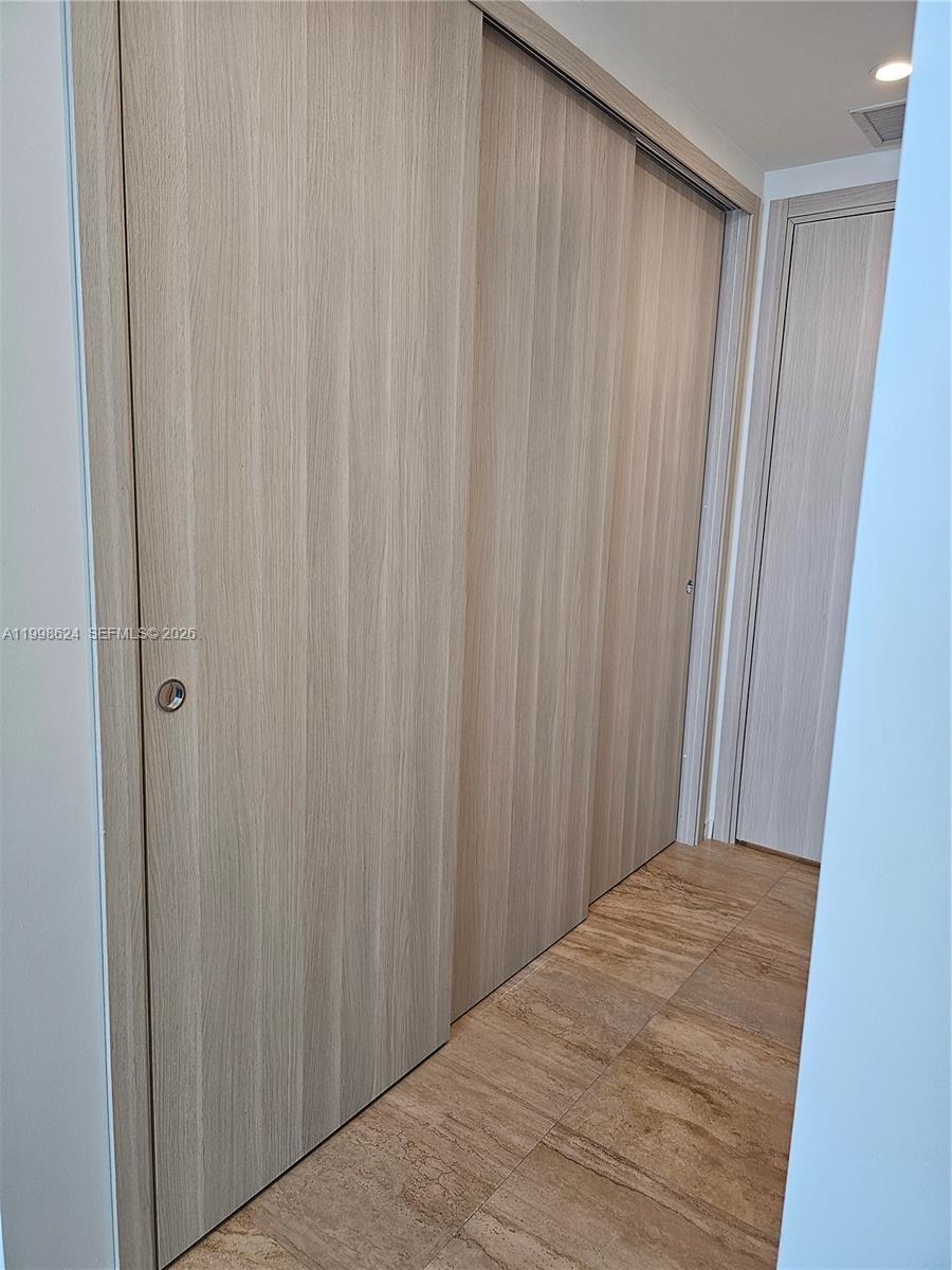 BRICKELL FLATIRON CONDO - Residential Lease