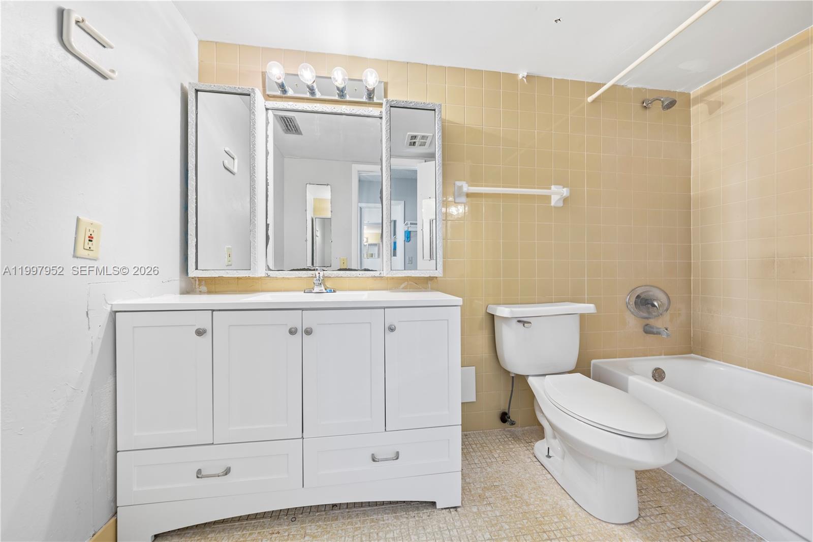 SUNRISE NO 2 CONDO - Residential