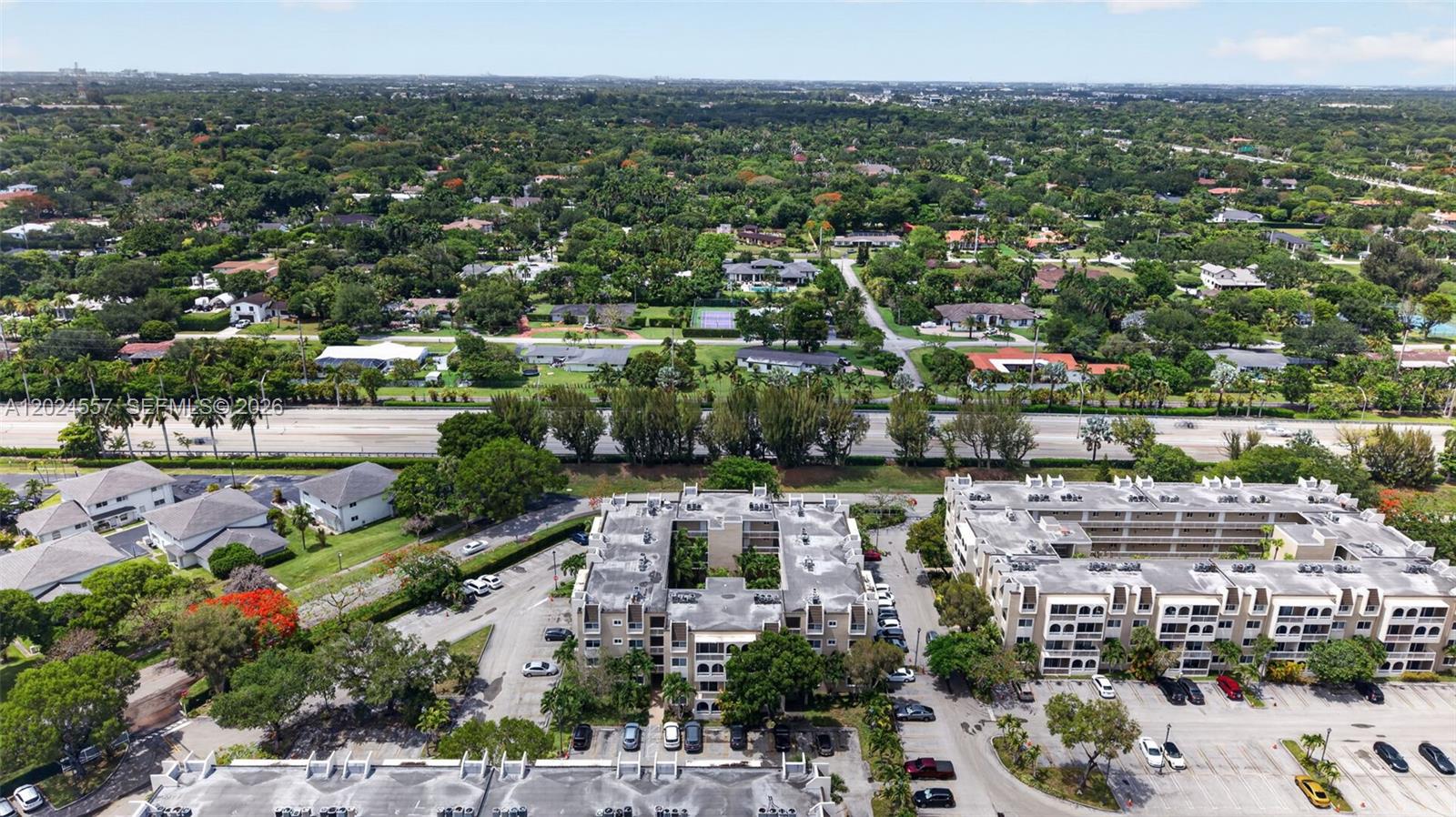 VILLAGE OF KINGS CREEK CO - Residential Lease