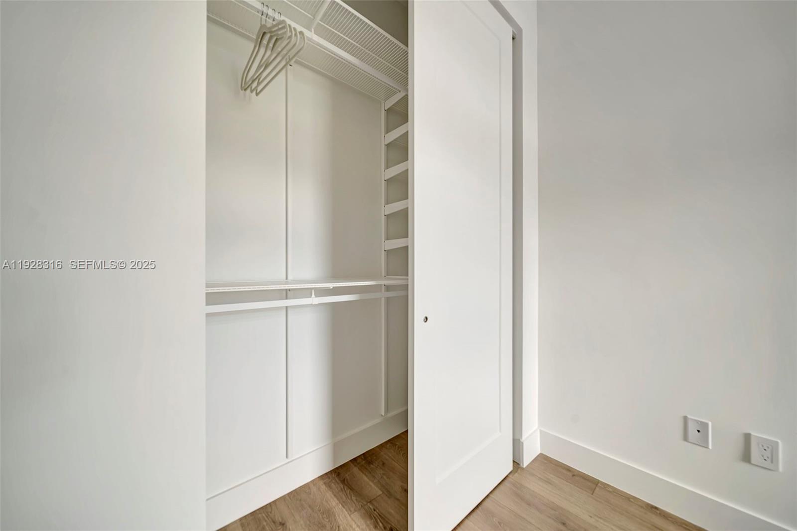 MARINA LANDINGS - Residential Lease