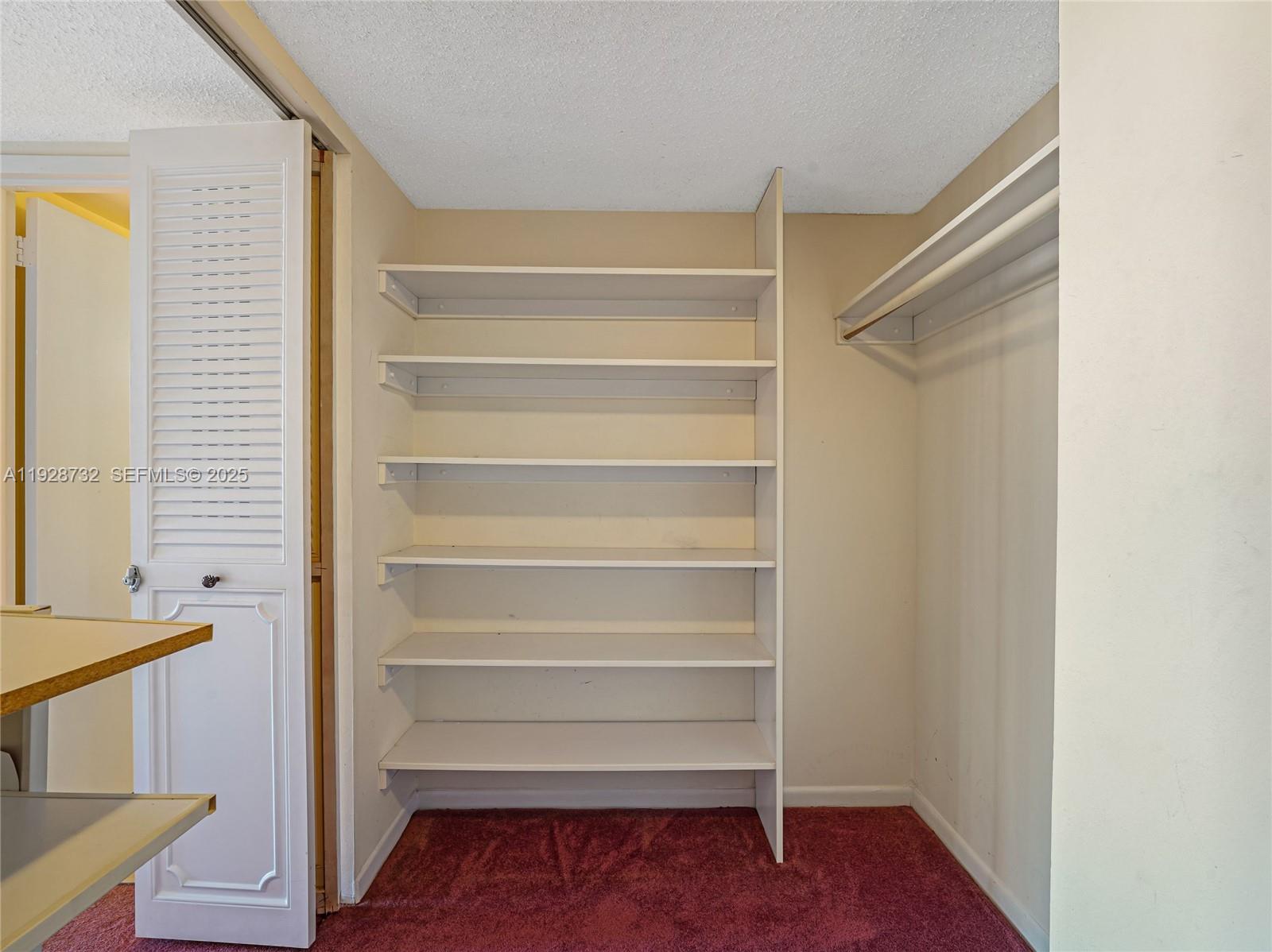 LAKE POINT TOWER CONDOMIN - Residential