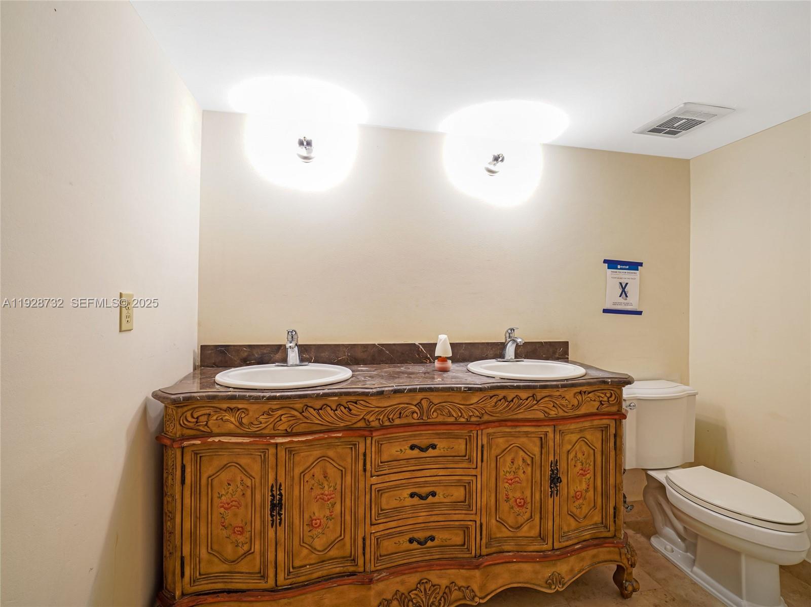 LAKE POINT TOWER CONDOMIN - Residential