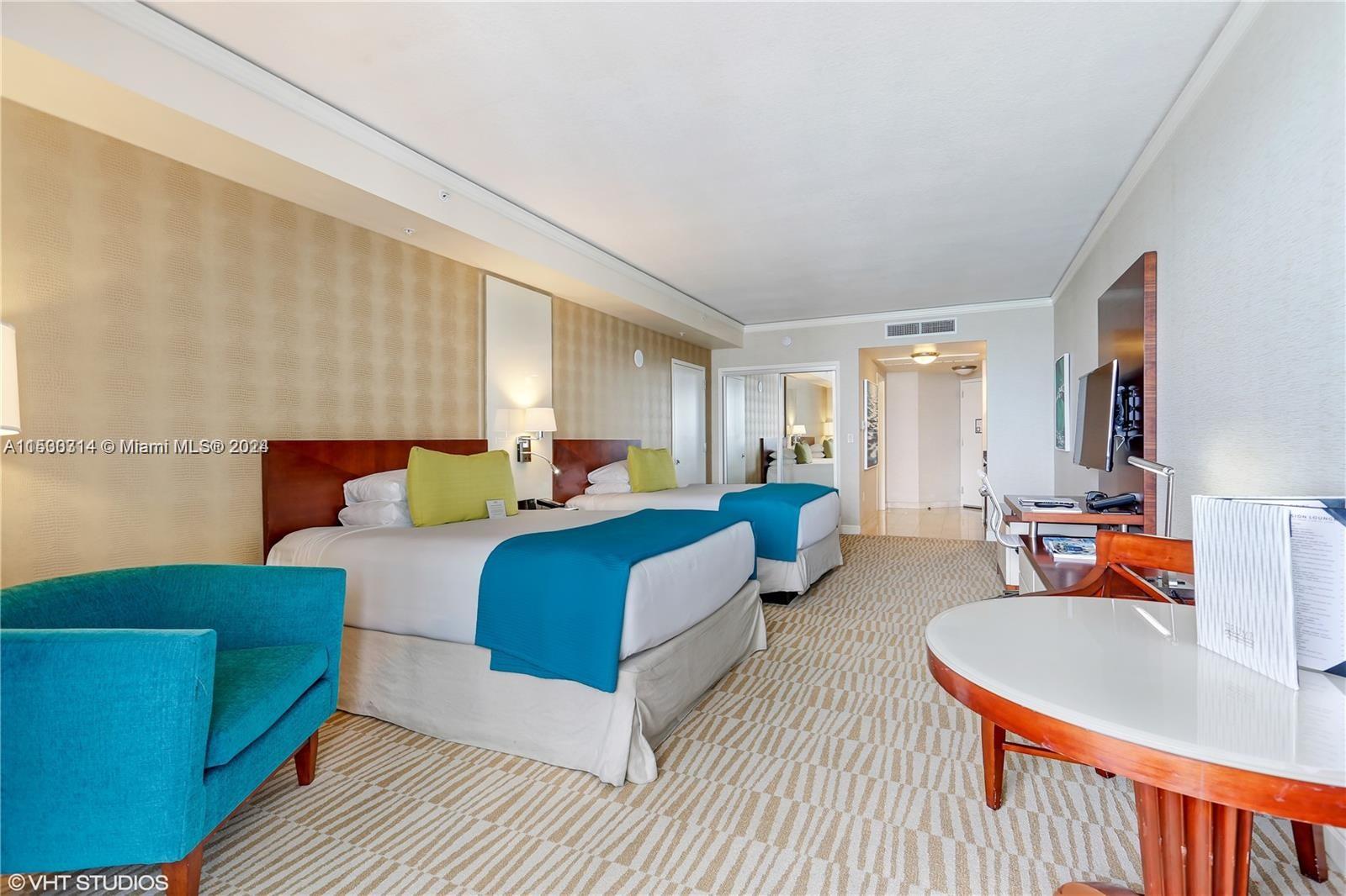 TRUMP INTERNATIONAL SONES - Residential