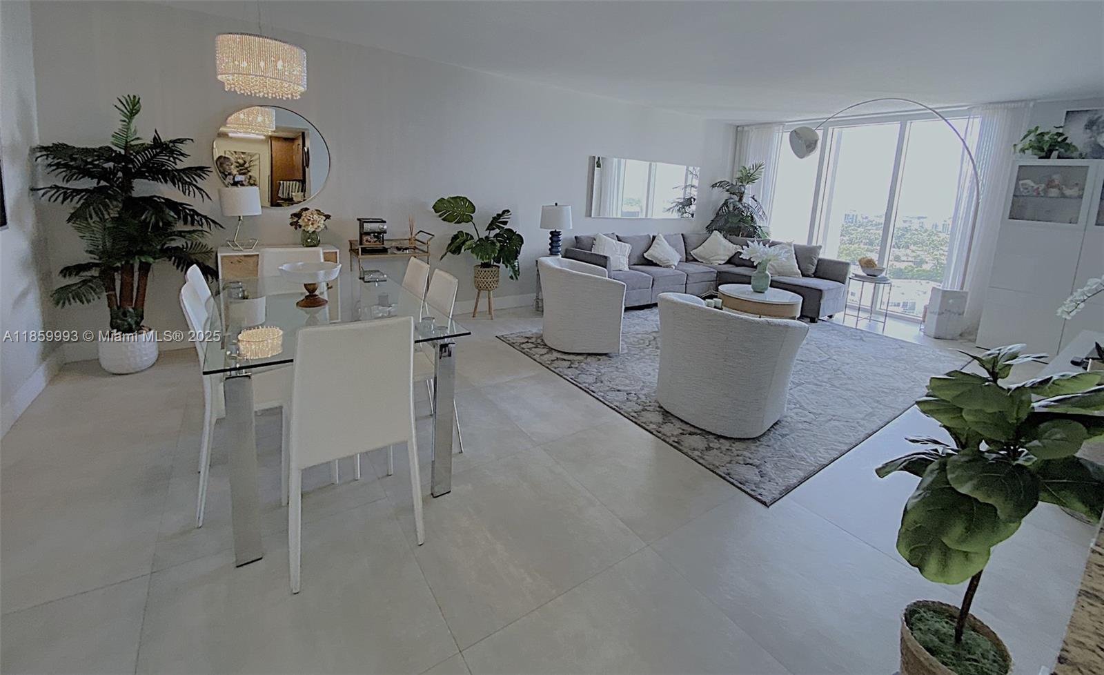 10275 Collins Ave 1130