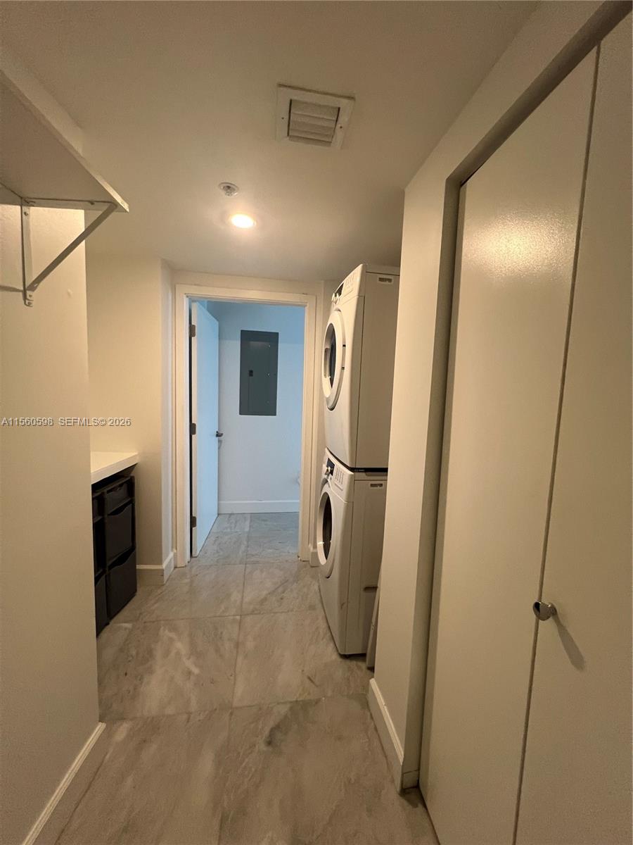 EDEN HOUSE CONDO - Residential