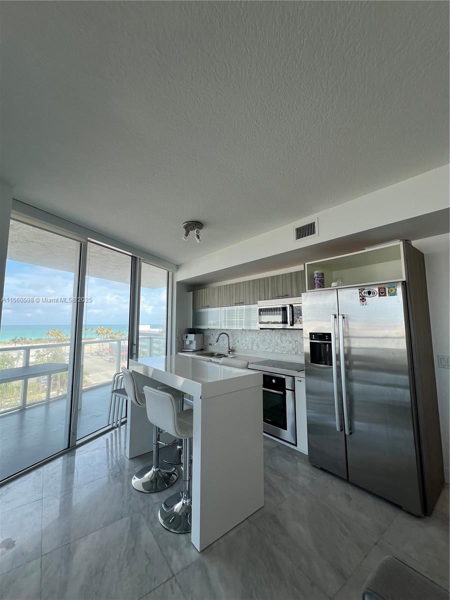 EDEN HOUSE CONDO - Residential