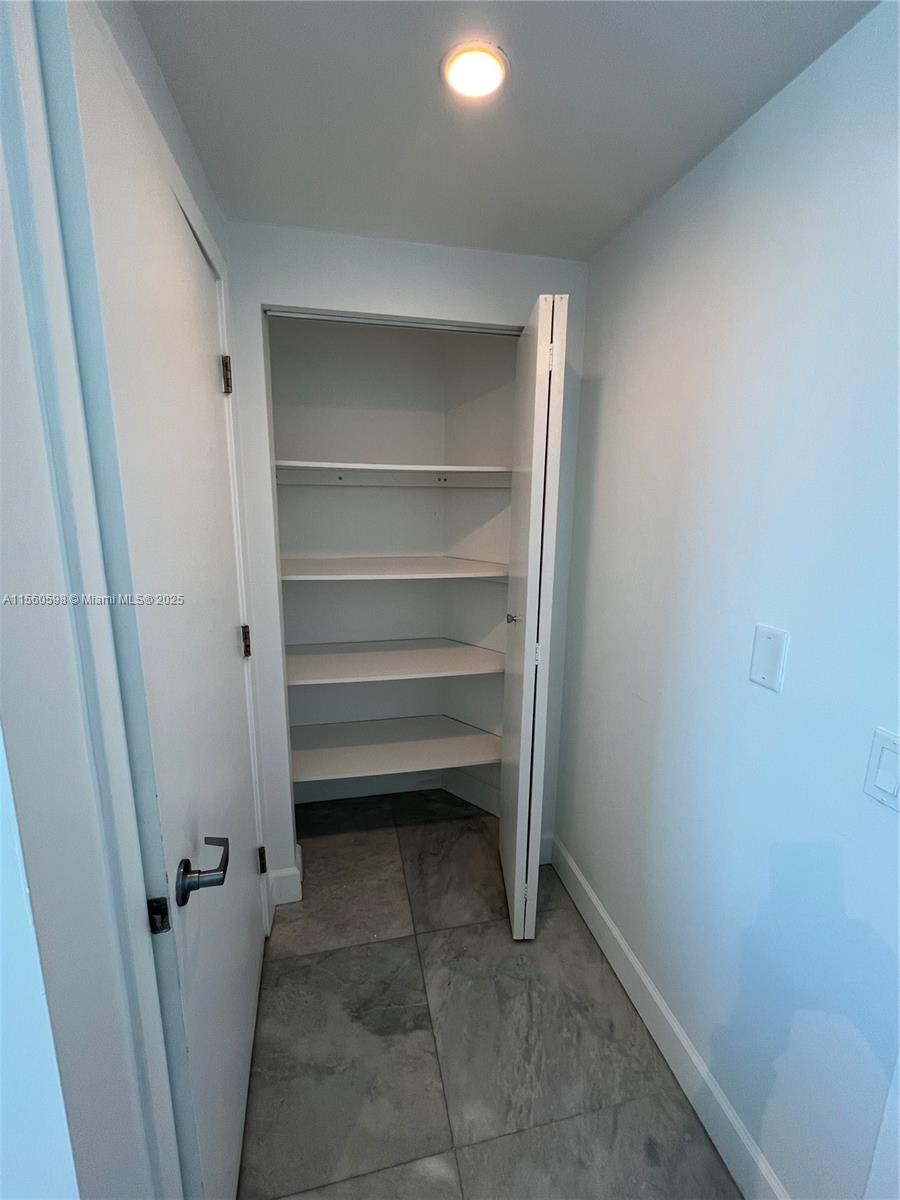 EDEN HOUSE CONDO - Residential