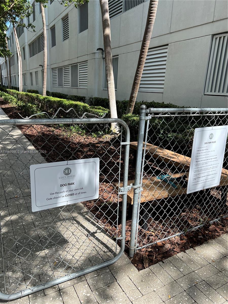 EDEN HOUSE CONDO - Residential