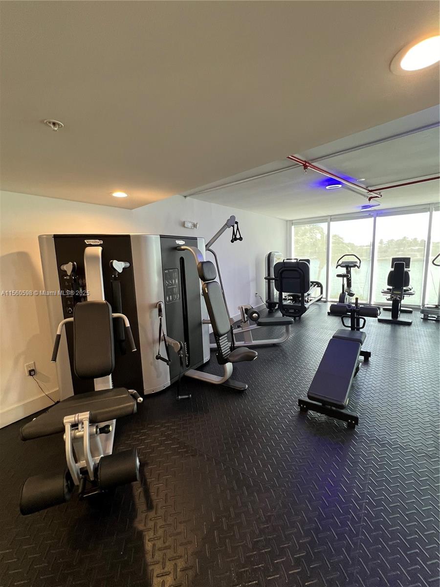 EDEN HOUSE CONDO - Residential