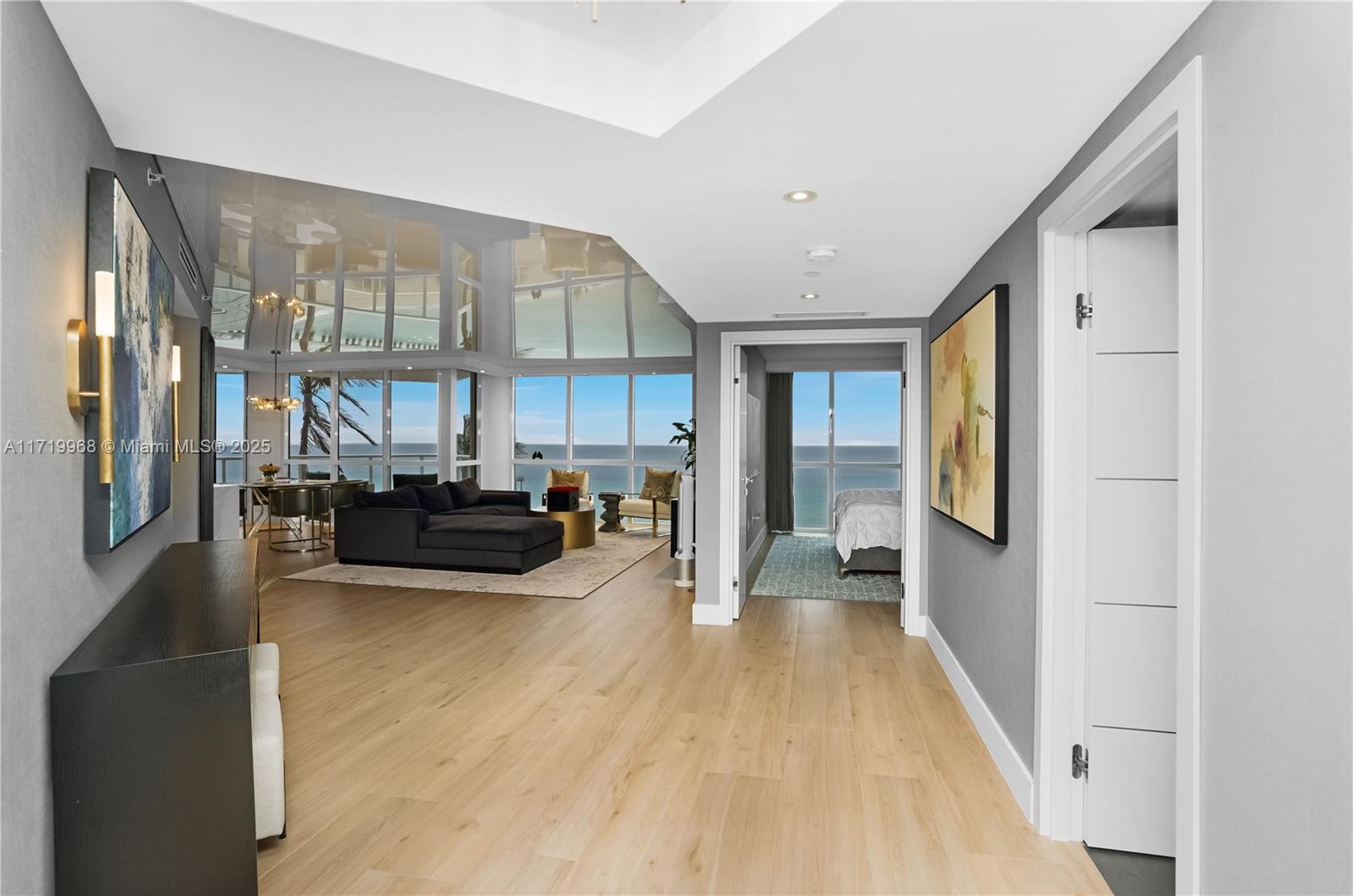 16485 Collins Ave 636