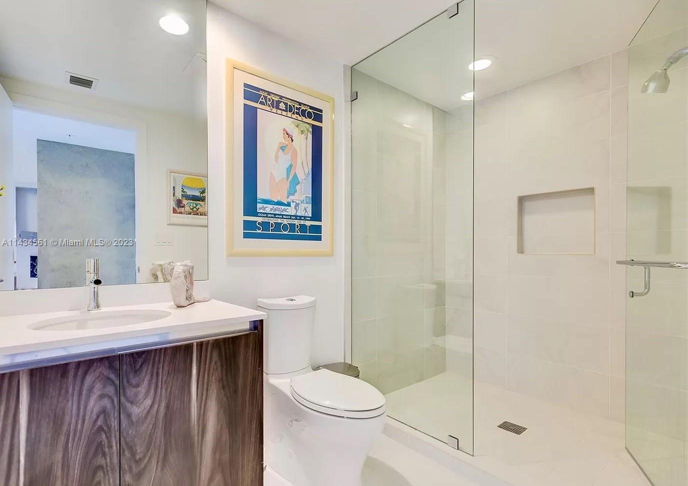 RIVA CONDOMINIUM - Residential Lease