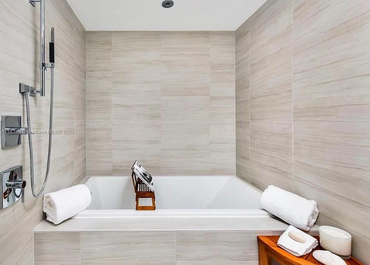 RIVA CONDOMINIUM - Residential Lease