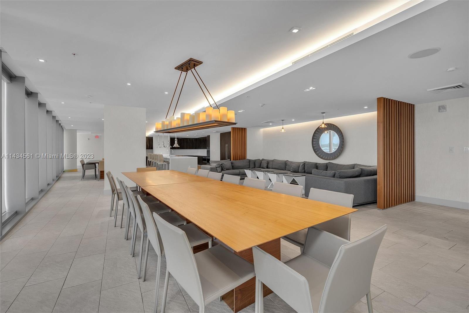 RIVA CONDOMINIUM - Residential Lease