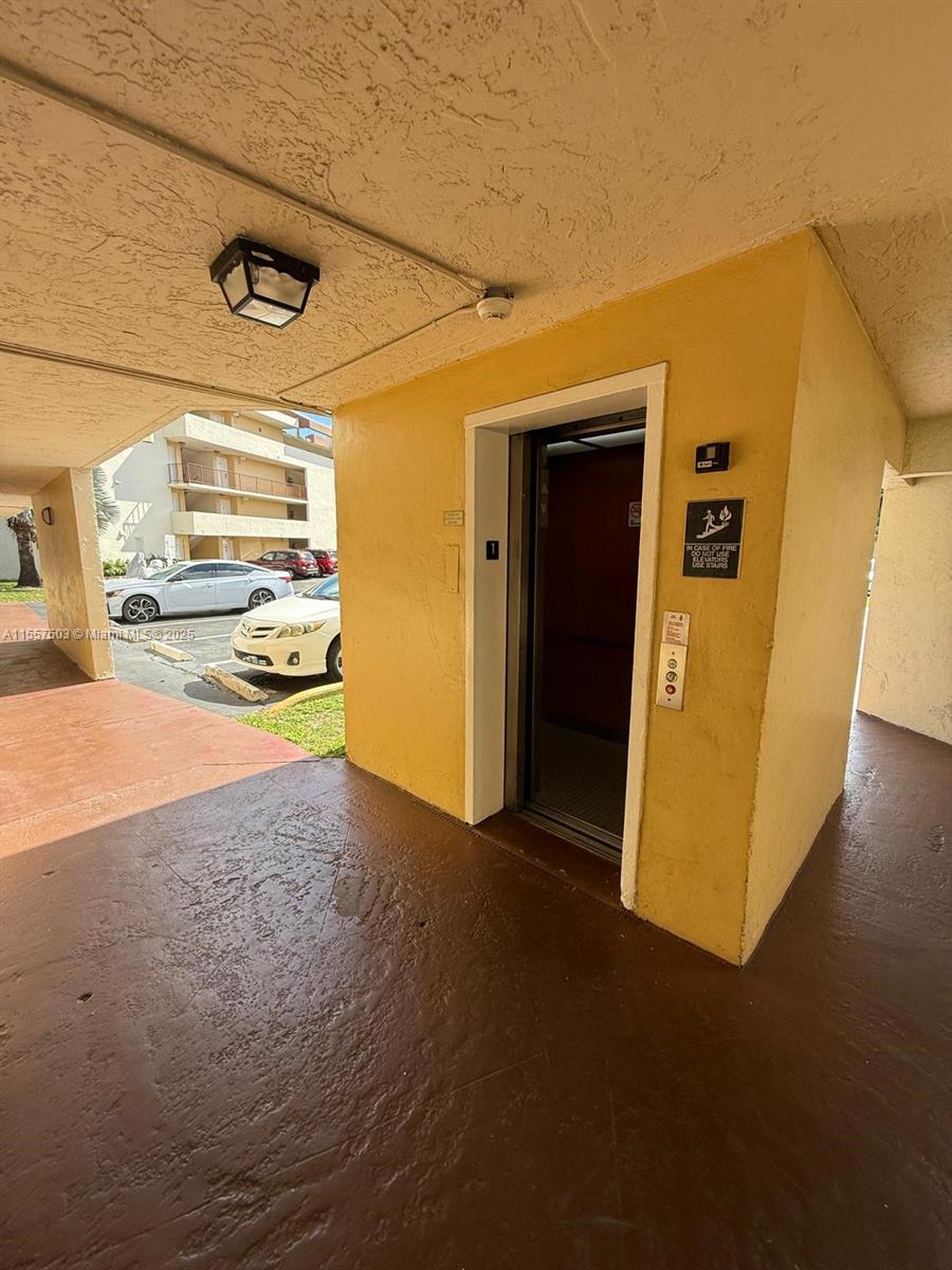 SAN MARCO CONDO - Residential