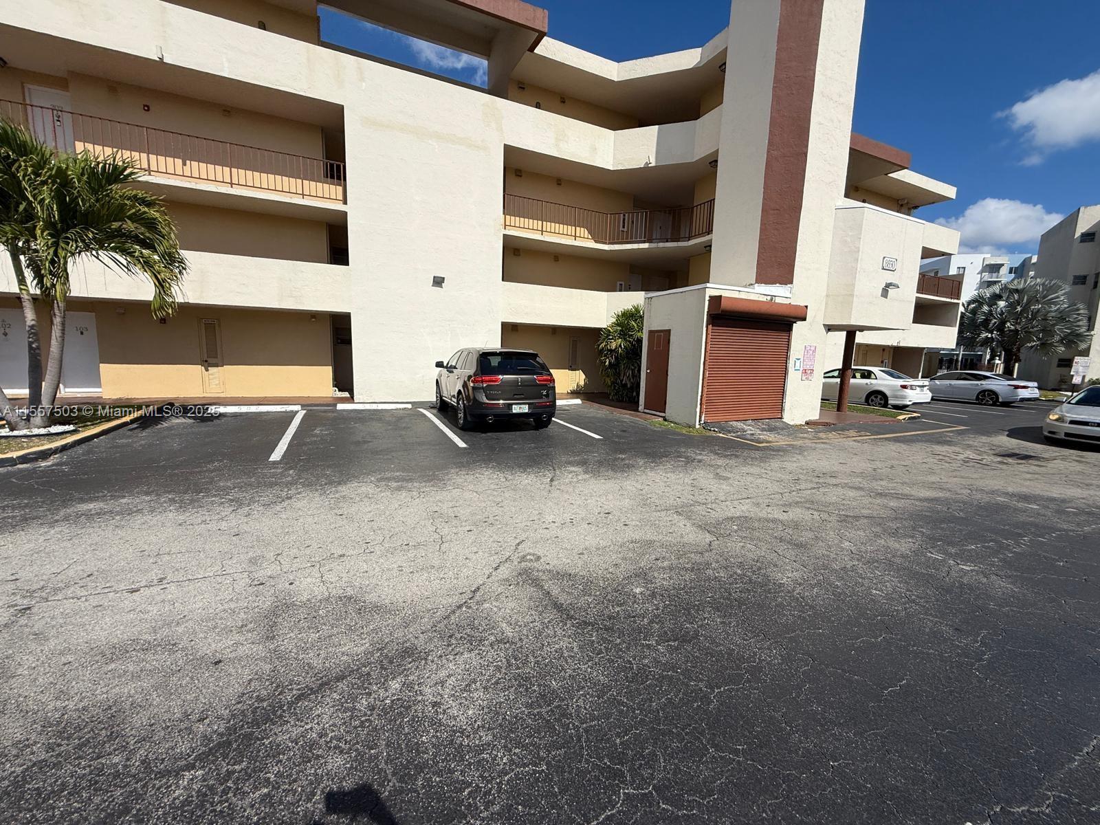 SAN MARCO CONDO - Residential