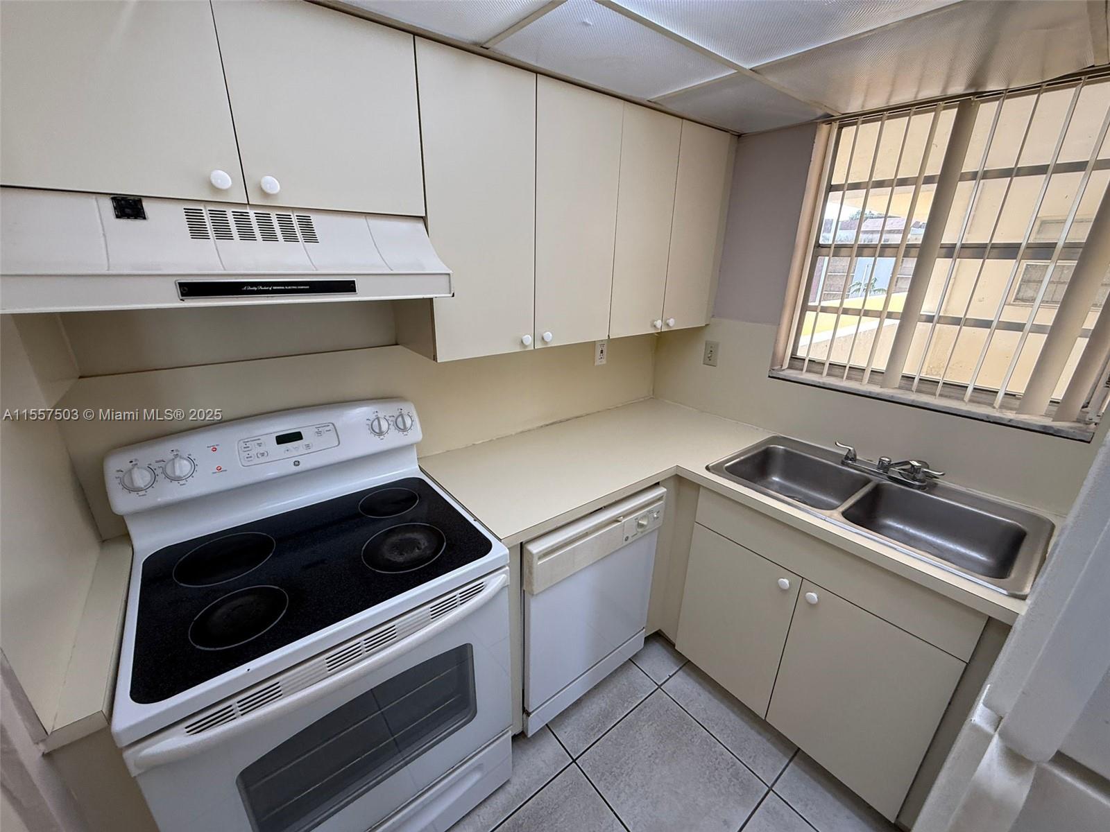 SAN MARCO CONDO - Residential