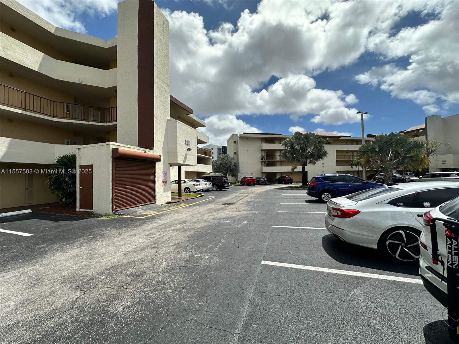 SAN MARCO CONDO - Residential