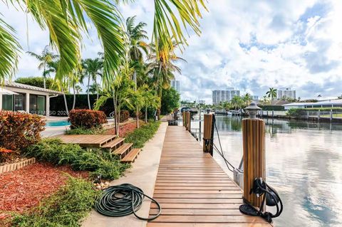 636 Hibiscus Dr 0 Hallandale Beach FL 33009