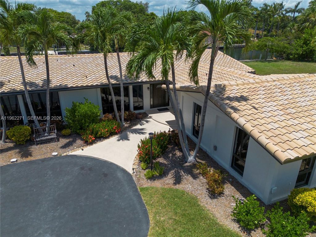 Photo of 636 Hibiscus Dr #0, Hallandale Beach, FL 33009 (MLS # A11962271)