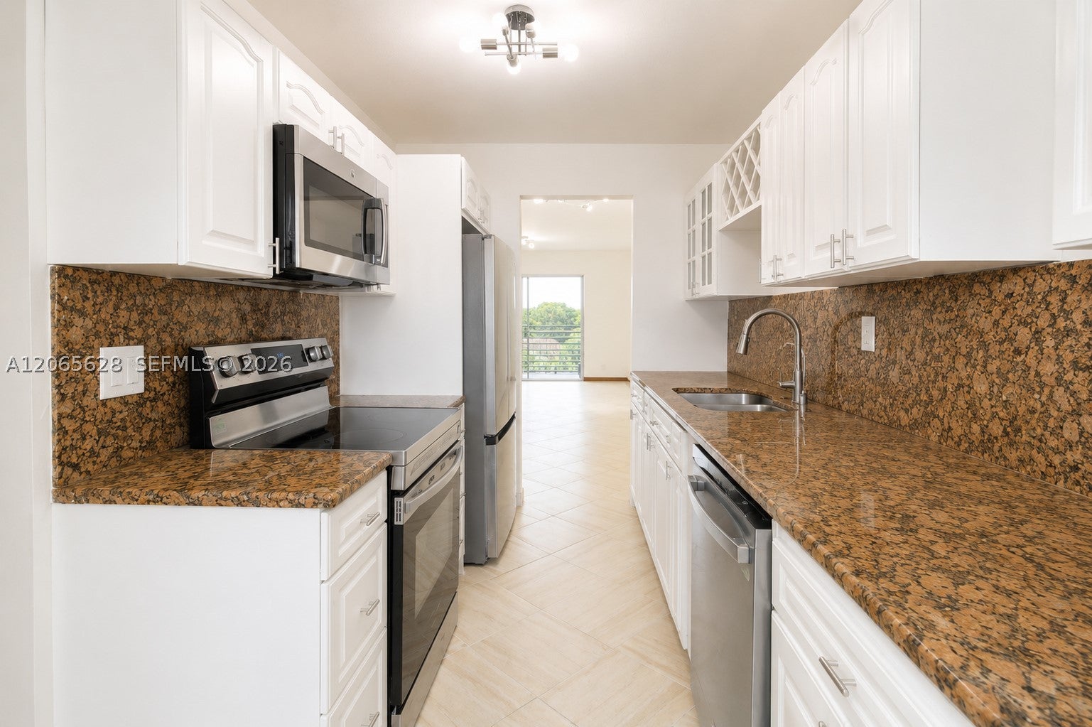 3120 N Pine Island Rd 403