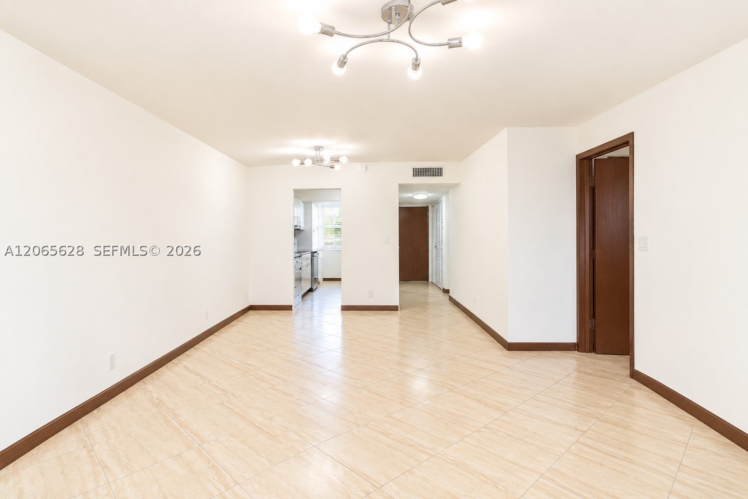 3120 N Pine Island Rd 403